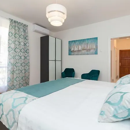 Deluxe Navis Apartamento Zadar