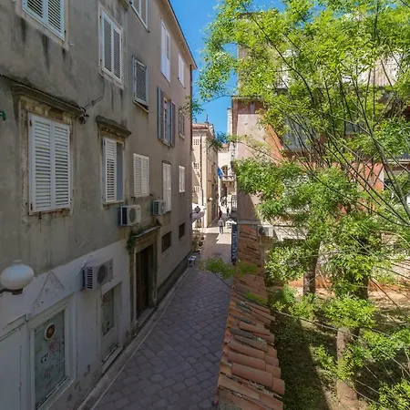 Deluxe Navis Appartamento *