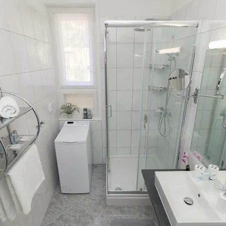 Deluxe Navis Apartamento *