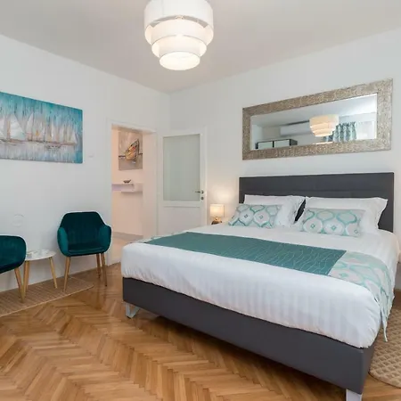 Deluxe Navis Zadar