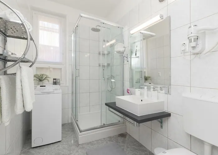 Deluxe Navis Apartman