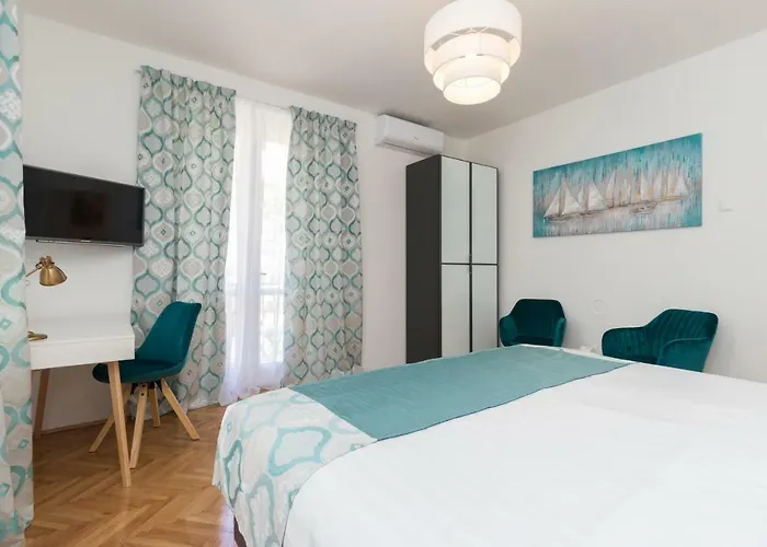 Deluxe Navis Задар